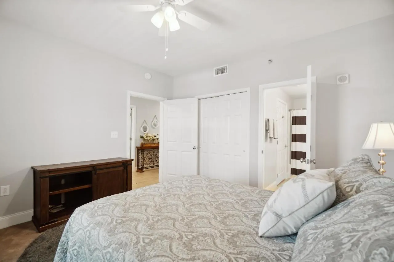 Apartment Luxury 3Bd 3Ba Plus Bunks Beach Condo! Ocean Views! Free Beach Chairs & Umbrella Service! By Dolce Vita Getaways Pcb Panama City Beach